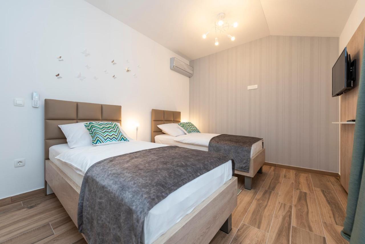 Luxury Apartments - La Vir 1 & 2 Eksteriør bilde