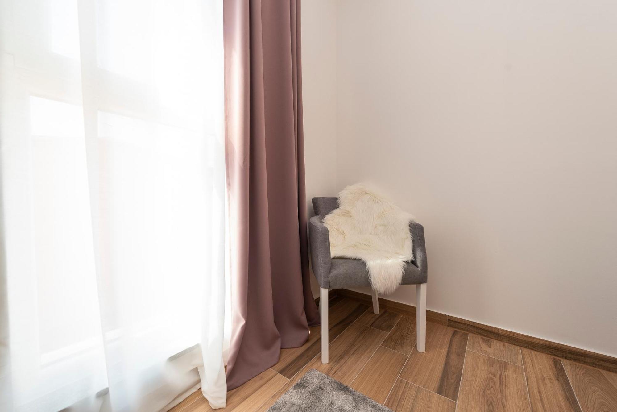 Luxury Apartments - La Vir 1 & 2 Eksteriør bilde