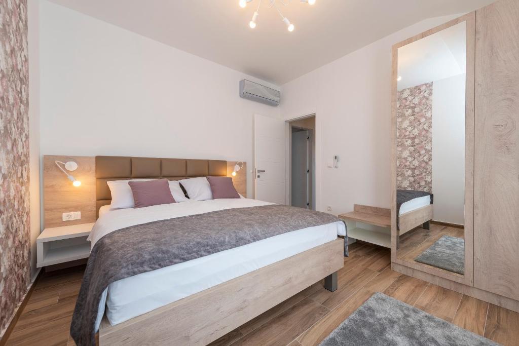 Luxury Apartments - La Vir 1 & 2 Eksteriør bilde