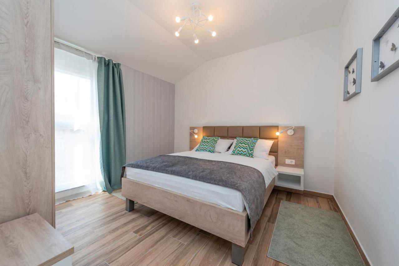 Luxury Apartments - La Vir 1 & 2 Eksteriør bilde