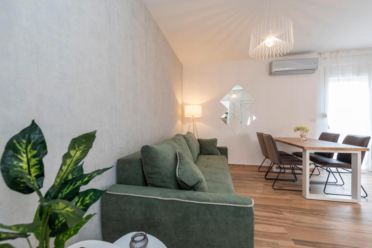 Luxury Apartments - La Vir 1 & 2 Eksteriør bilde