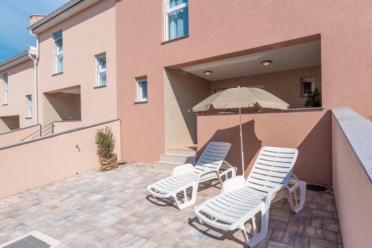 Luxury Apartments - La Vir 1 & 2 Eksteriør bilde